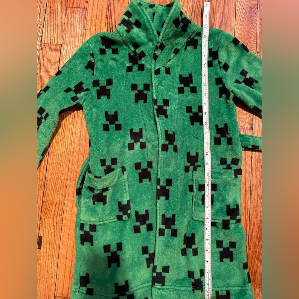Minecraft Boys Robe - Picture 5 of 7